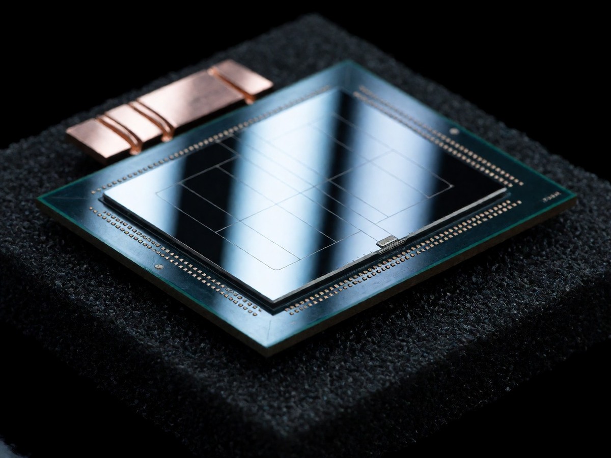 NVIDIA Blackwell manufacturing failures and CoWoS-L supply gaps