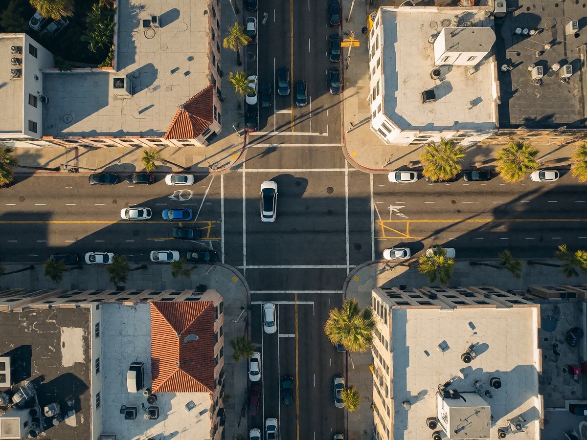 Robotaxi competition scales in US cities